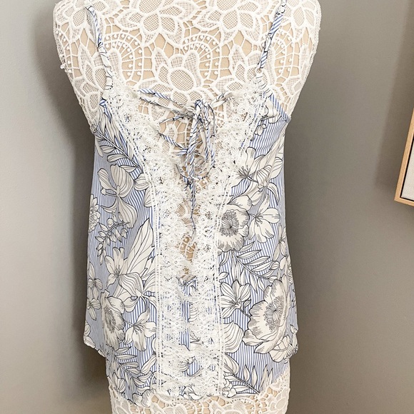 Spring Floral Tank - Picture 3 of 5